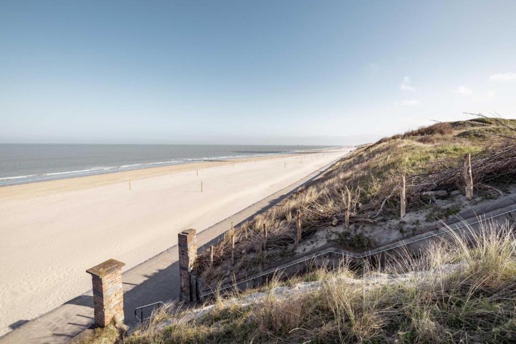 Voeten In Het Zand Ostend Luaran gambar